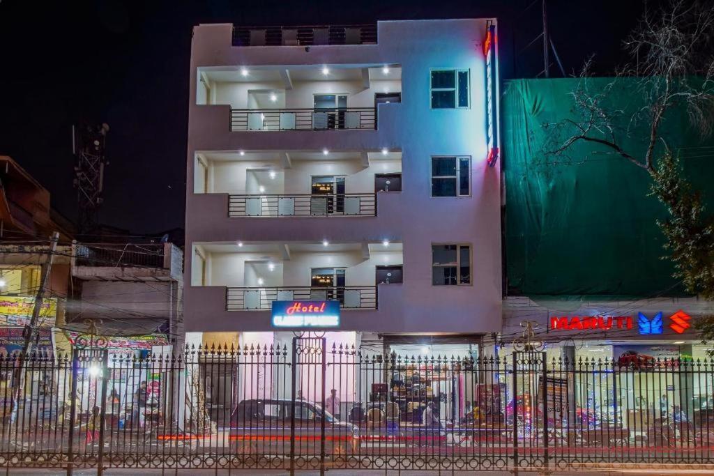 Hotel Classic Paradise Nové Dillí Exteriér fotografie